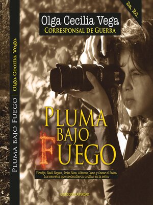 cover image of Pluma Bajo Fuego